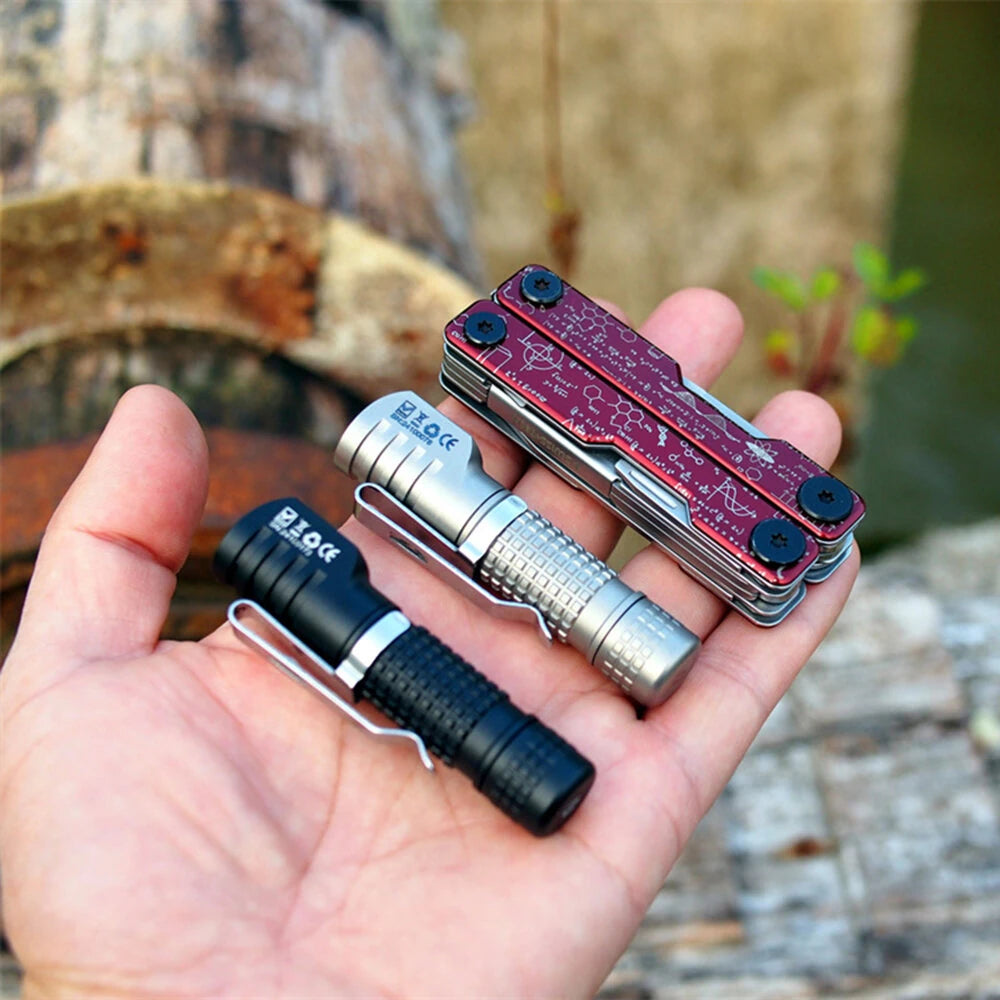 Manker E02 III 560 Lumen EDC Pocket Flashlight LED Torch Light 10440/AAA Battery Power Flashlight Mood Light with Magnetic Tail