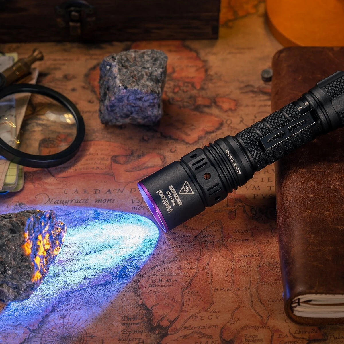 Weltool M4-365 "Blue-Faced Beast" 365nm UV Flashlight Come With 21700 Lithium Battery Powerful Black Light for Outdoor Adventurers