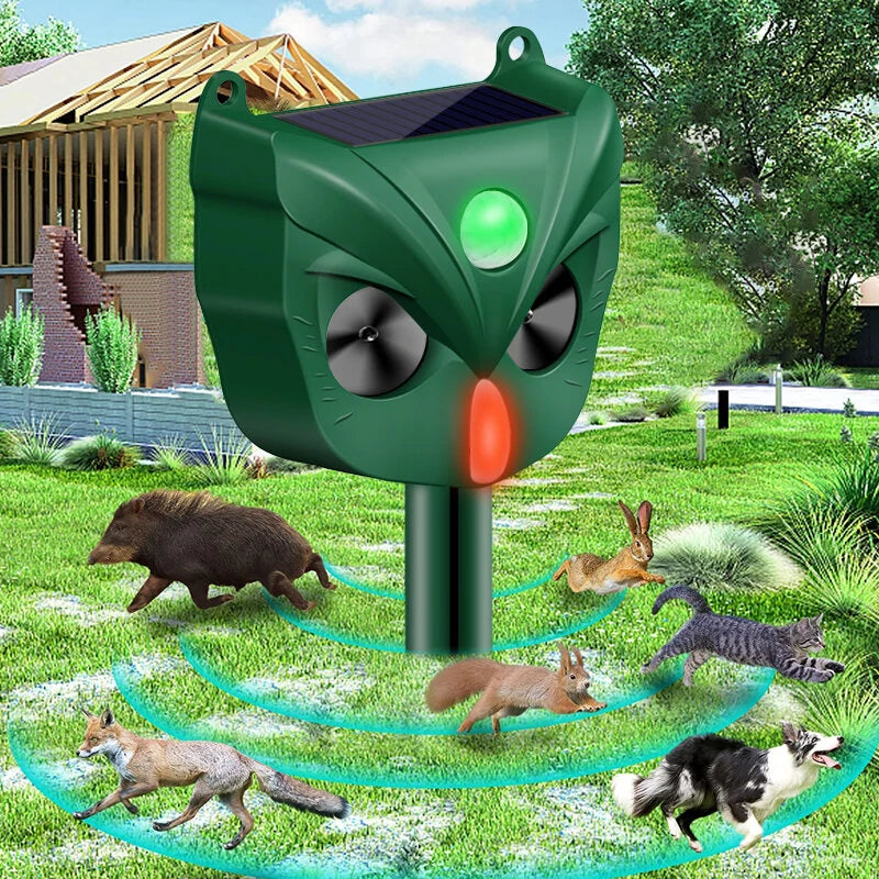 AGSIVO Solar Animal Repeller Ultrasonic Animal Repellent with PIR Motion Sensor and LED Flash Light For Cat / Mole / Dog / Squirrel / Deer / Fox
