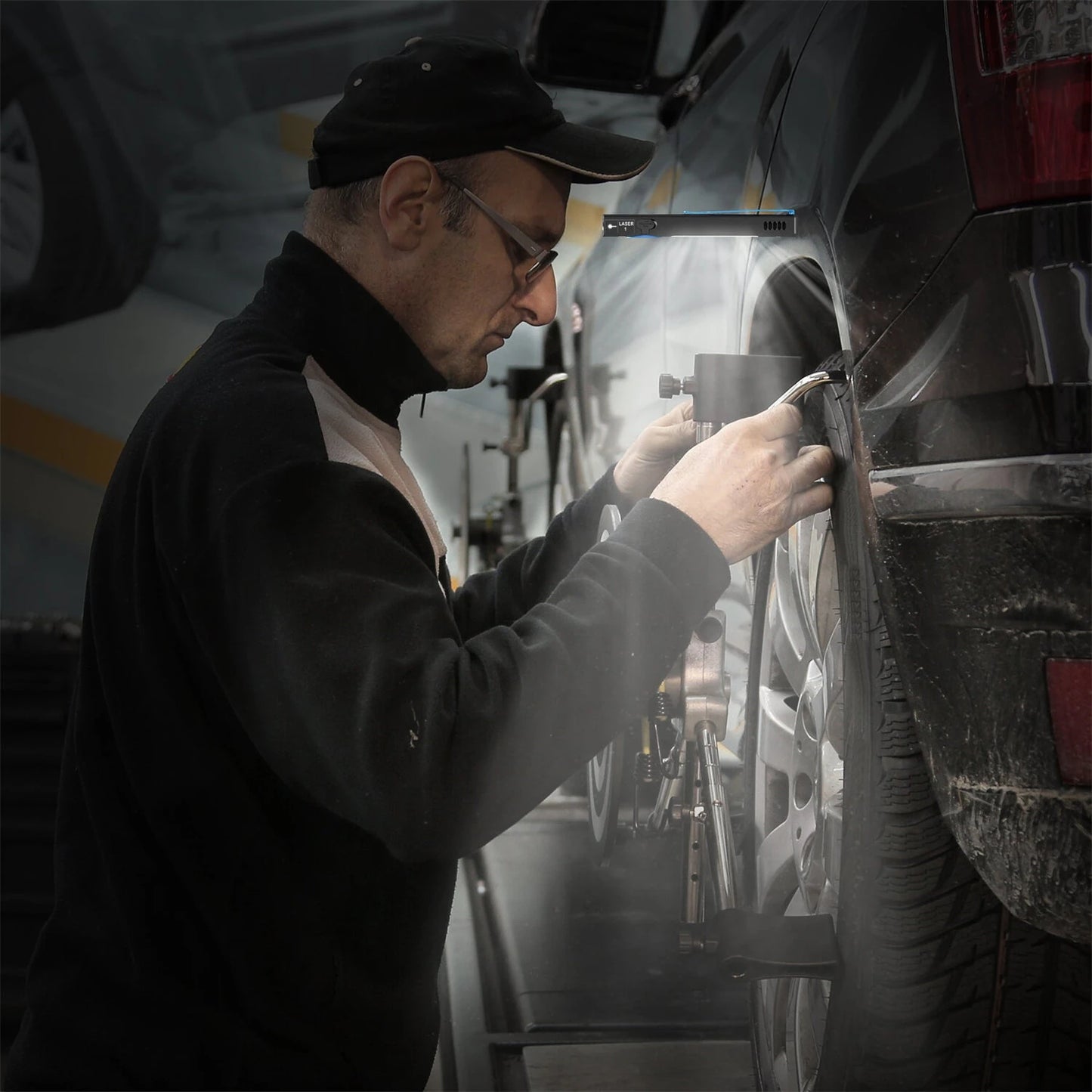 TUNENGE YC8001 800LM Flat LED Flashlight Type-C Rechargeable EDC Torch with Tail Magnet IP67 Waterproof Built-in1000 mAh Battery Lantern