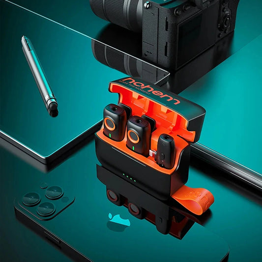 Hohem MIC-01 1-to-2 Wireless Lavalier Microphone CD Lossless Sound 360 Omnidirectional Sound Pickup Noise Cancelling Recording Live Streaming Mic with Backup Stroage Plug and Play for iPhone Android MFI Certificated